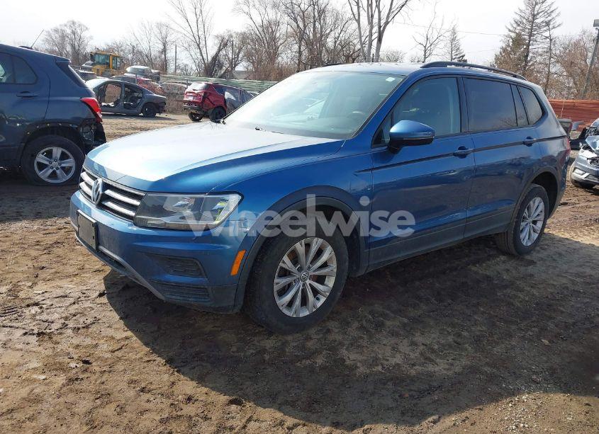 Photo 2 of 2018 Volkswagen Tiguan 2.0T S (VIN 3VV1B7AX6JM108786)