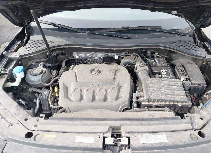 Photo 10 of 2019 Volkswagen Tiguan 2.0T S (VIN 3VV1B7AX6KM117120)