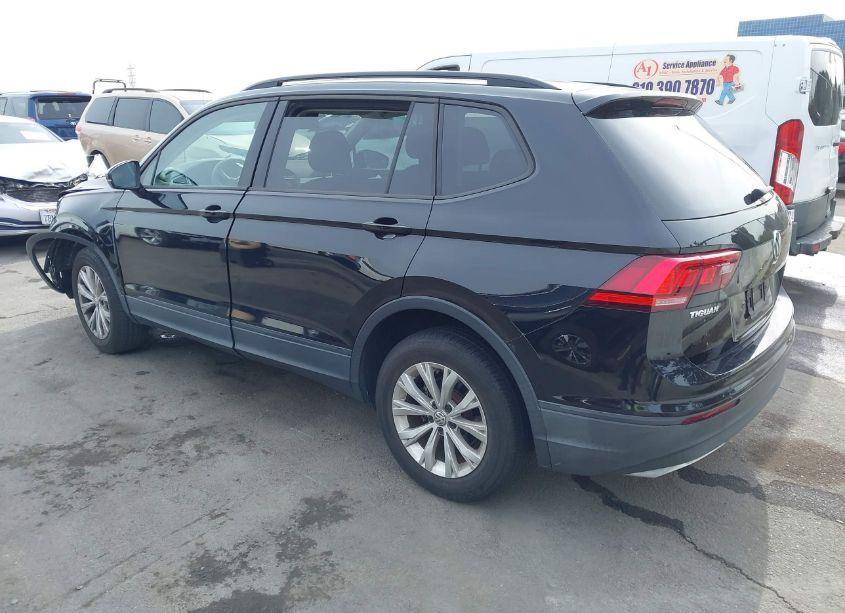Photo 3 of 2019 Volkswagen Tiguan 2.0T S (VIN 3VV1B7AX6KM117120)