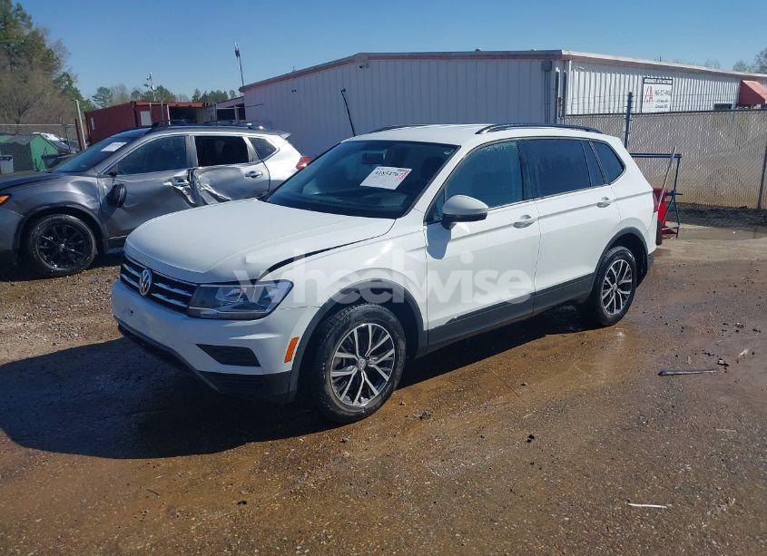 Photo 2 of 2021 Volkswagen Tiguan 2.0T S (VIN 3VV1B7AX6MM107853)