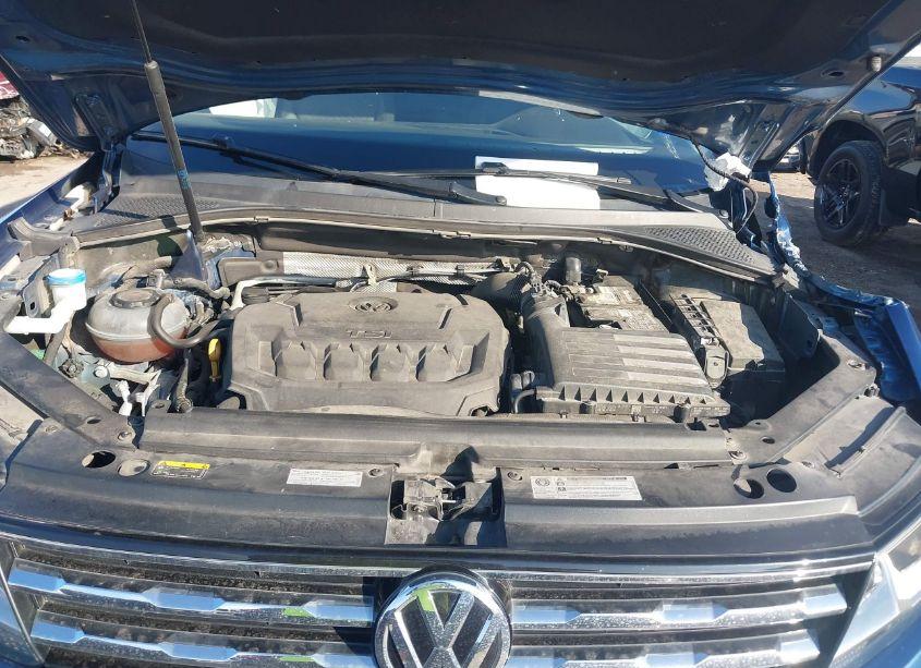 Photo 10 of 2018 Volkswagen Tiguan 2.0T S (VIN 3VV1B7AX7JM125306)