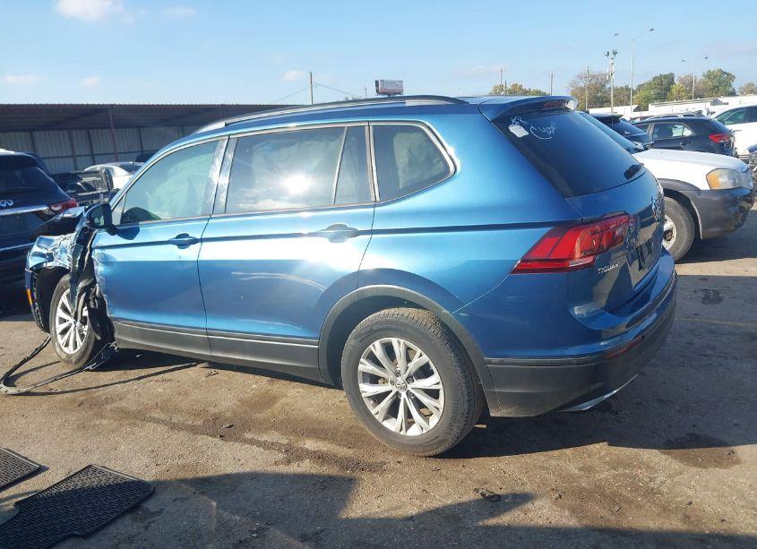 Photo 14 of 2018 Volkswagen Tiguan 2.0T S (VIN 3VV1B7AX7JM125306)