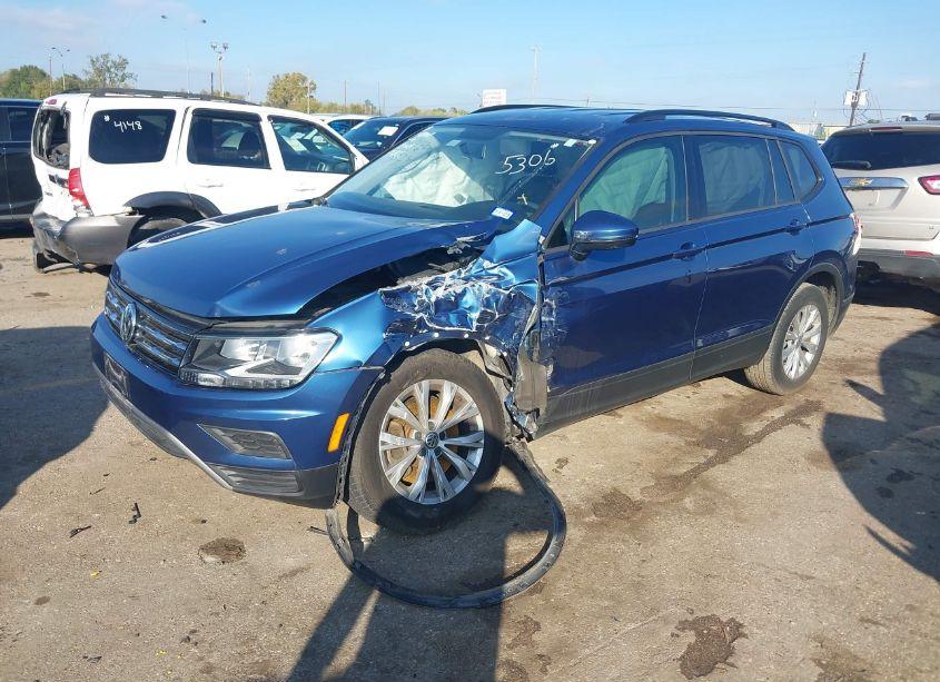 Photo 2 of 2018 Volkswagen Tiguan 2.0T S (VIN 3VV1B7AX7JM125306)