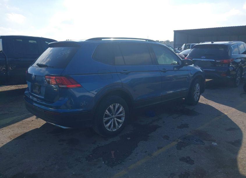 Photo 4 of 2018 Volkswagen Tiguan 2.0T S (VIN 3VV1B7AX7JM125306)