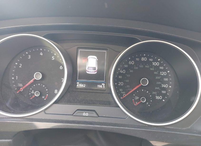 Photo 7 of 2018 Volkswagen Tiguan 2.0T S (VIN 3VV1B7AX7JM125306)