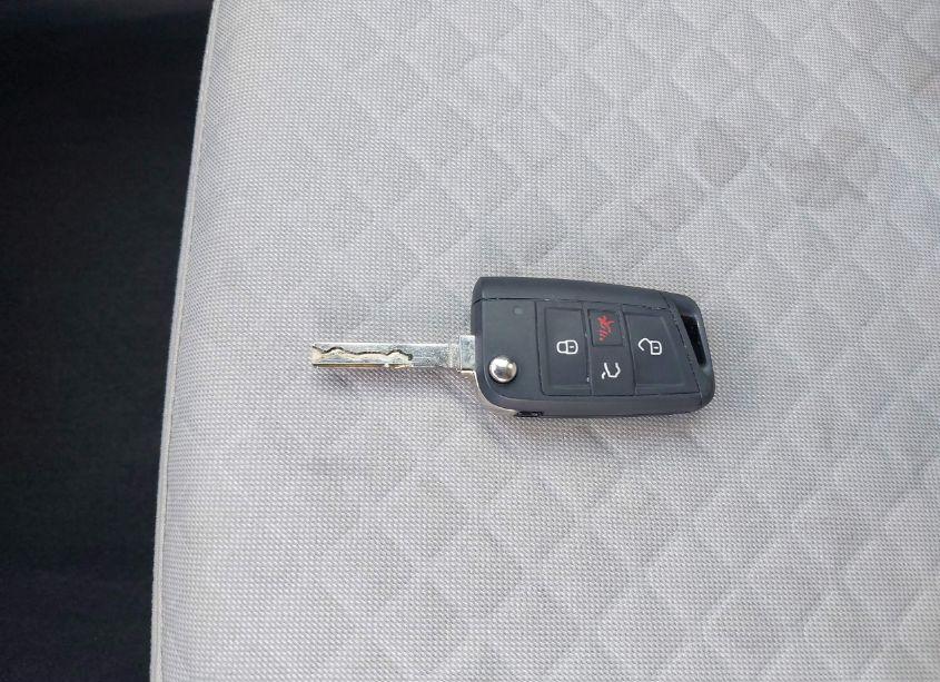 Photo 11 of 2020 Volkswagen Tiguan 2.0T S (VIN 3VV1B7AX7LM140570)