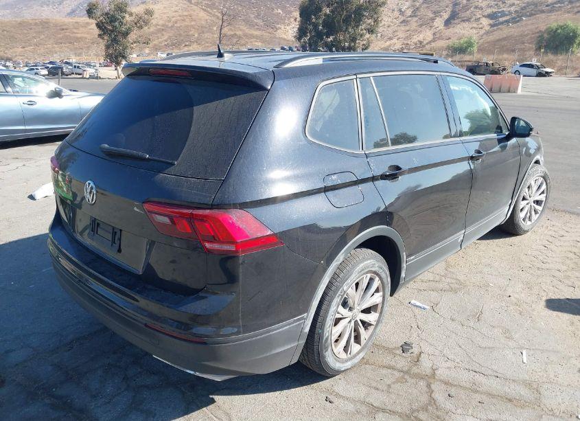 Photo 4 of 2020 Volkswagen Tiguan 2.0T S (VIN 3VV1B7AX7LM161550)