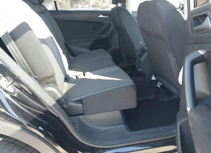 Photo 8 of 2020 Volkswagen Tiguan 2.0T S (VIN 3VV1B7AX7LM161550)