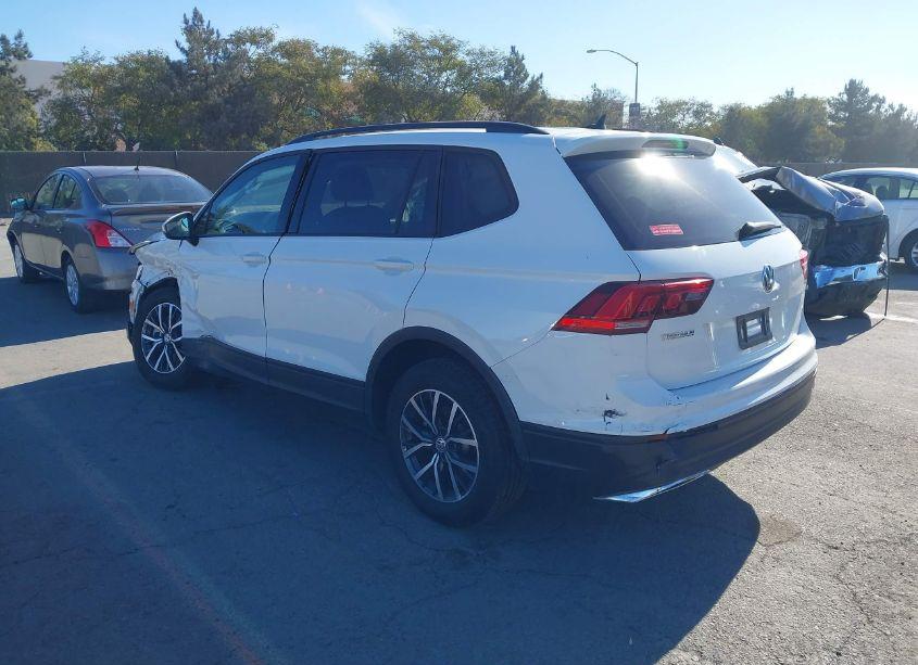 Photo 3 of 2021 Volkswagen Tiguan 2.0T S (VIN 3VV1B7AX7MM031723)