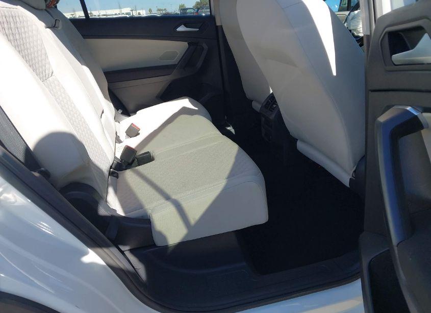 Photo 8 of 2021 Volkswagen Tiguan 2.0T S (VIN 3VV1B7AX7MM031723)