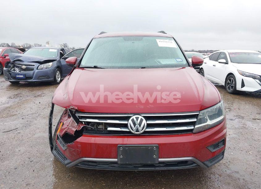 Photo 12 of 2018 Volkswagen Tiguan 2.0T S (VIN 3VV1B7AX8JM124827)