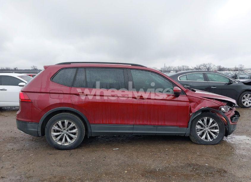 Photo 13 of 2018 Volkswagen Tiguan 2.0T S (VIN 3VV1B7AX8JM124827)