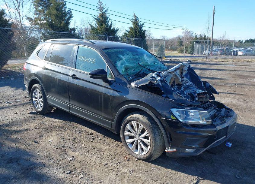 2018 Volkswagen Tiguan 2.0T S (VIN 3VV1B7AX9JM021643) main photo
