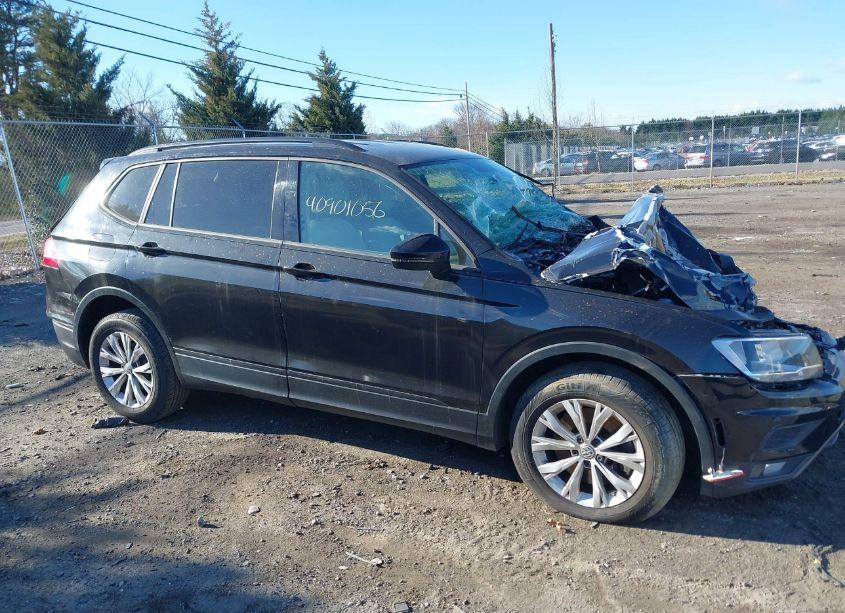 Photo 12 of 2018 Volkswagen Tiguan 2.0T S (VIN 3VV1B7AX9JM021643)