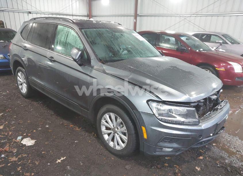 2018 Volkswagen Tiguan 2.0T S (VIN 3VV1B7AX9JM035865) main photo