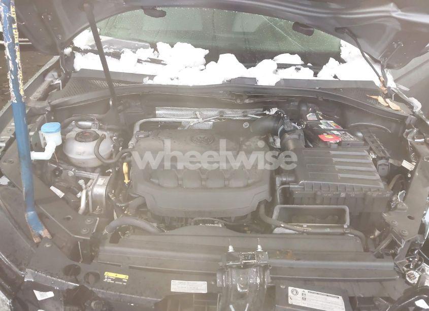 Photo 10 of 2018 Volkswagen Tiguan 2.0T S (VIN 3VV1B7AX9JM035865)