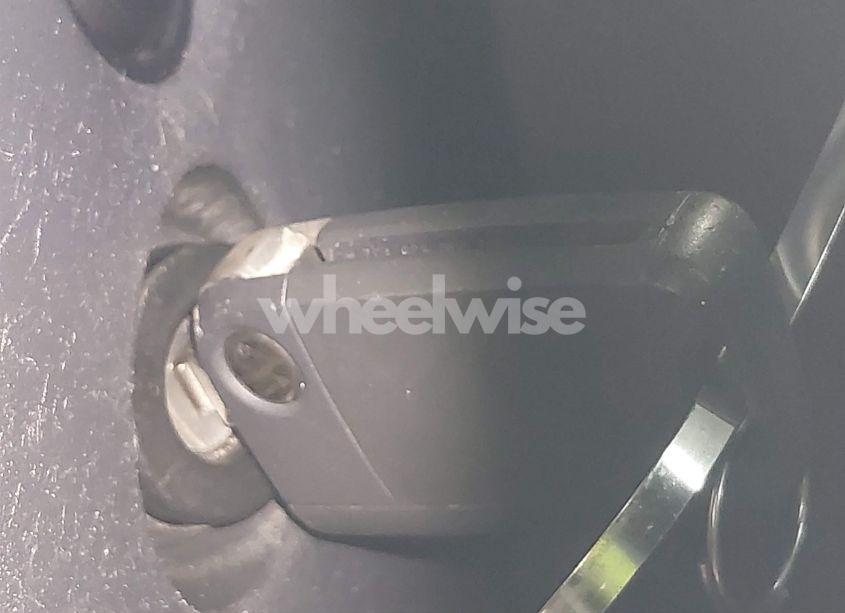 Photo 11 of 2018 Volkswagen Tiguan 2.0T S (VIN 3VV1B7AX9JM035865)