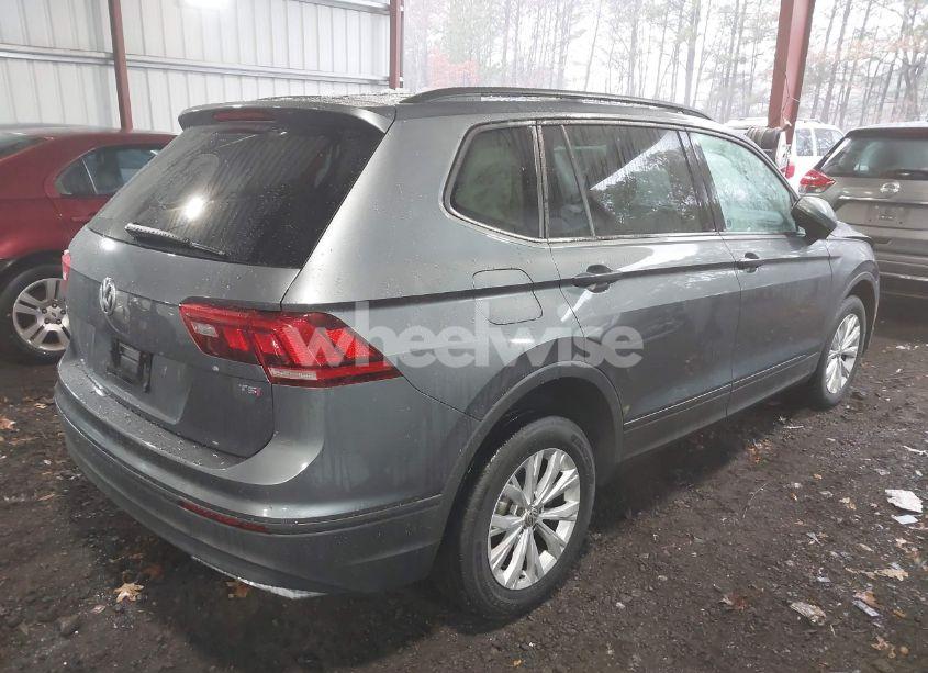 Photo 4 of 2018 Volkswagen Tiguan 2.0T S (VIN 3VV1B7AX9JM035865)