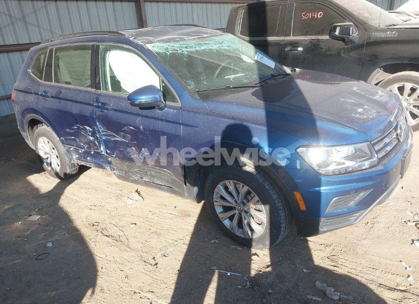 2018 Volkswagen Tiguan 2.0T S (VIN 3VV1B7AX9JM047630) main photo