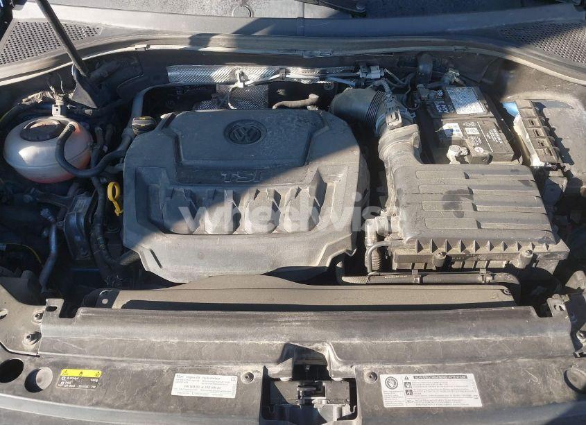 Photo 10 of 2018 Volkswagen Tiguan 2.0T S (VIN 3VV1B7AX9JM047630)