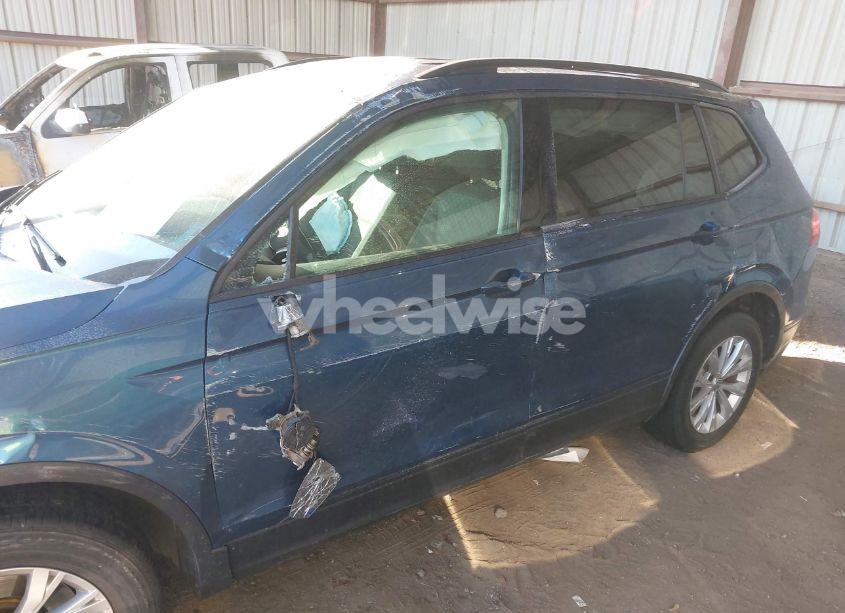 Photo 14 of 2018 Volkswagen Tiguan 2.0T S (VIN 3VV1B7AX9JM047630)