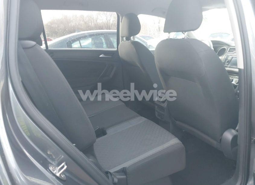 Photo 8 of 2021 Volkswagen Tiguan 2.0T S (VIN 3VV1B7AX9MM075450)