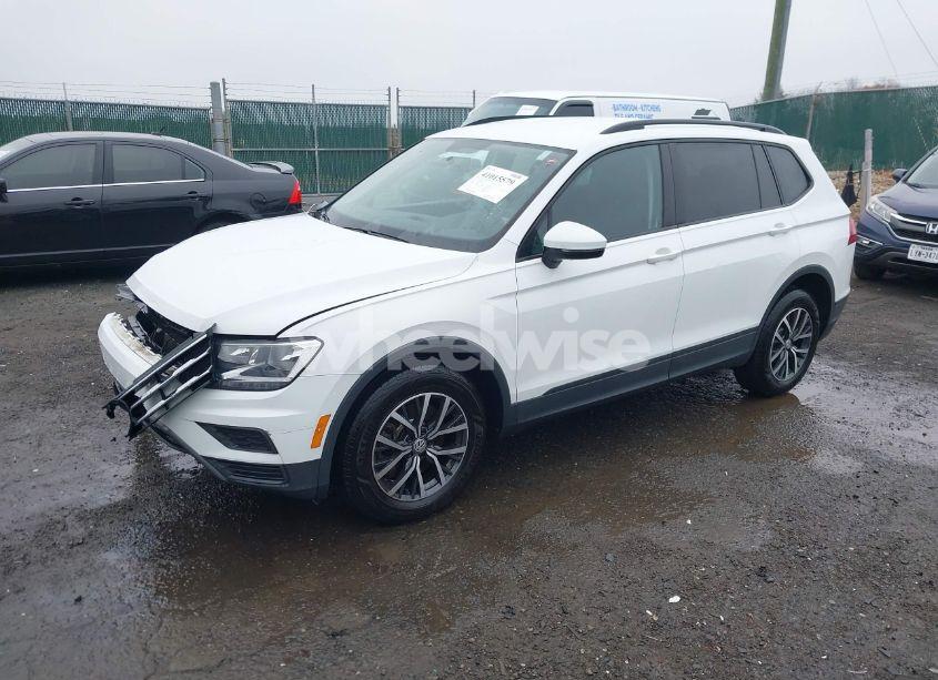 Photo 2 of 2021 Volkswagen Tiguan 2.0T S (VIN 3VV1B7AX9MM077795)