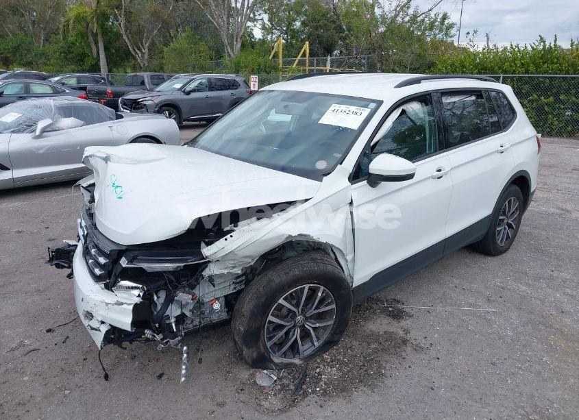 Photo 2 of 2021 Volkswagen Tiguan 2.0T S (VIN 3VV1B7AX9MM119690)