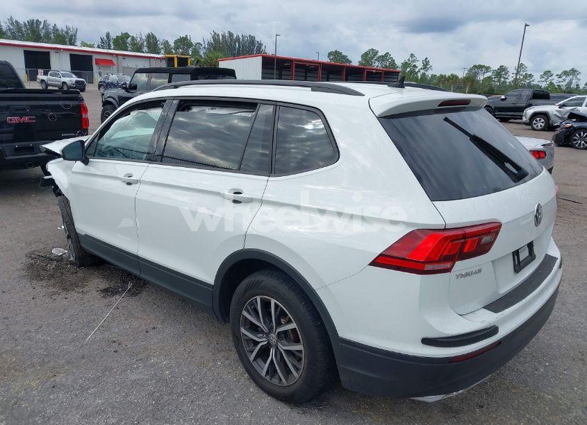 Photo 3 of 2021 Volkswagen Tiguan 2.0T S (VIN 3VV1B7AX9MM119690)