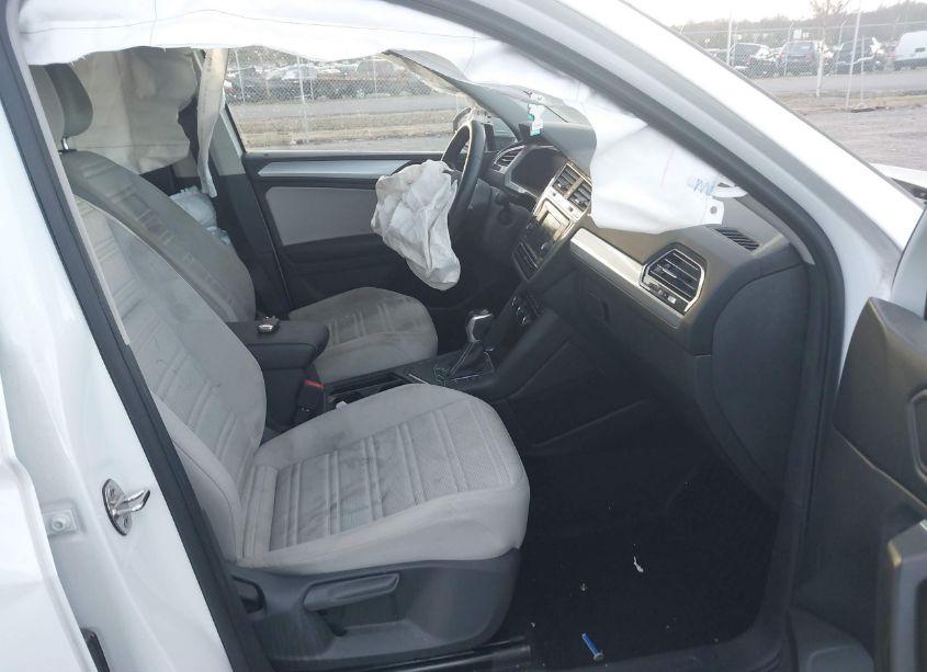 Photo 5 of 2022 Volkswagen Tiguan 2.0T S (VIN 3VV1B7AX9NM030428)