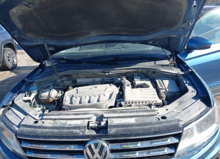 Photo 10 of 2018 Volkswagen Tiguan 2.0T S (VIN 3VV1B7AXXJM059303)