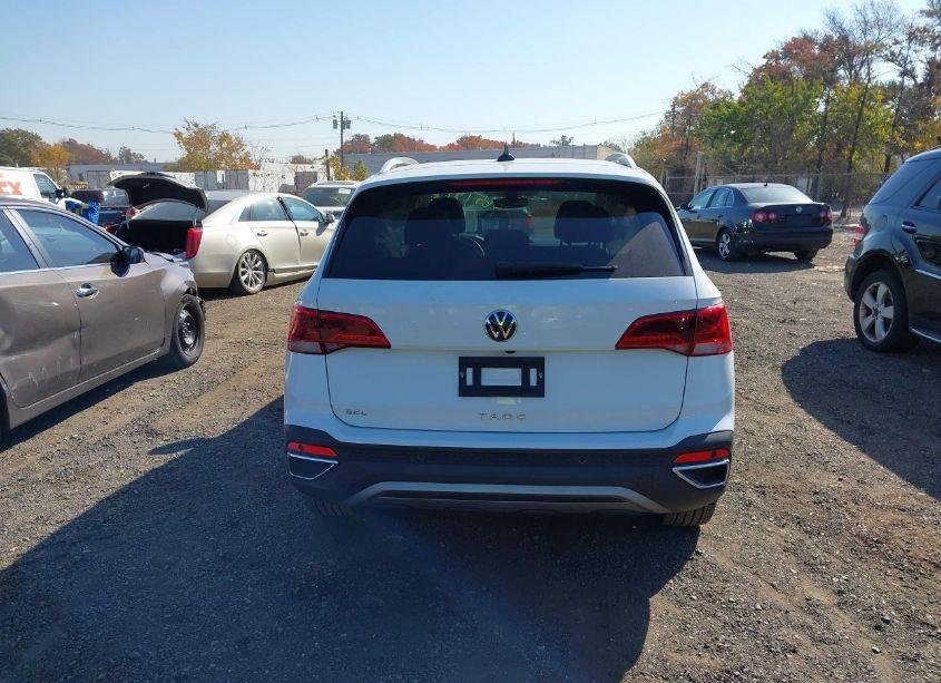 Photo 16 of 2022 Volkswagen Taos 1.5T SEL (VIN 3VV1X7B25NM009757)
