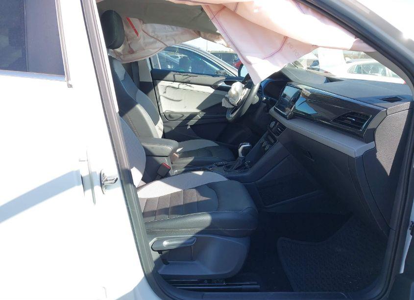 Photo 5 of 2022 Volkswagen Taos 1.5T SEL (VIN 3VV1X7B25NM009757)