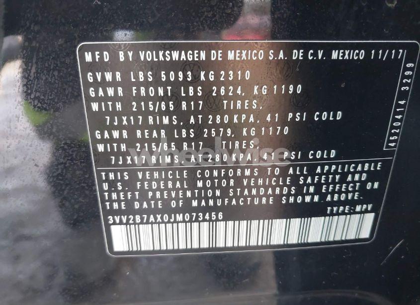 Photo 9 of 2018 Volkswagen Tiguan SE/SEL (VIN 3VV2B7AX0JM073456)