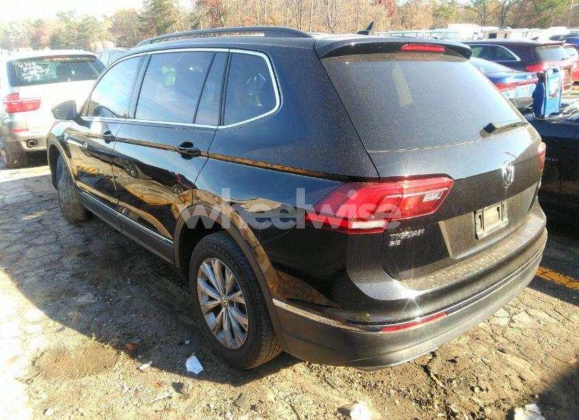Photo 3 of 2018 Volkswagen Tiguan 2.0T SE/2.0T SEL (VIN 3VV2B7AX0JM093903)
