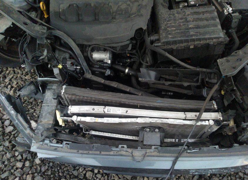 Photo 19 of 2018 Volkswagen Tiguan (VIN 3VV2B7AX0JM120145)