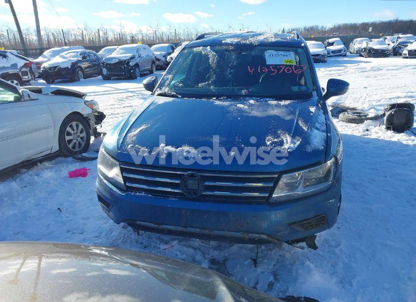 Photo 12 of 2018 Volkswagen Tiguan (VIN 3VV2B7AX0JM138838)