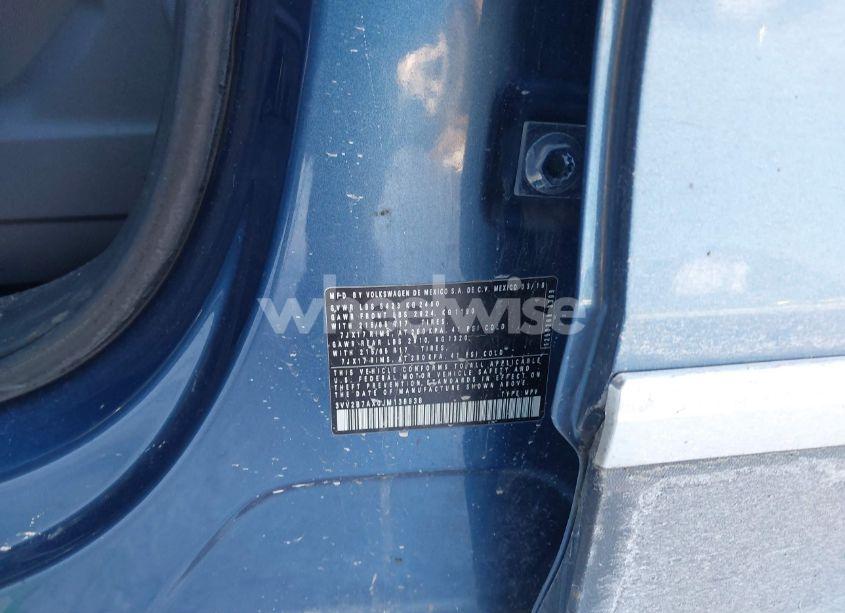 Photo 9 of 2018 Volkswagen Tiguan (VIN 3VV2B7AX0JM138838)