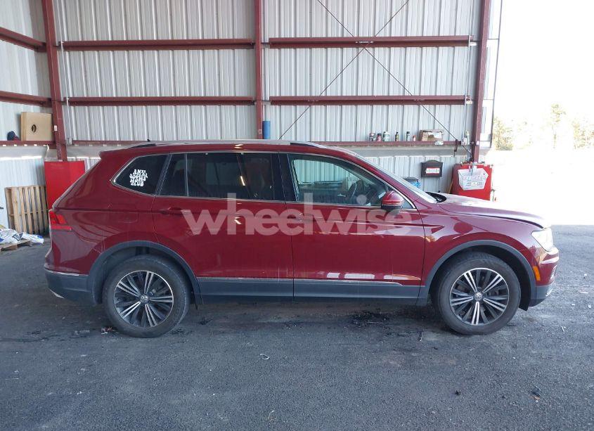 Photo 14 of 2019 Volkswagen Tiguan 2.0T SE/2.0T SEL/2.0T SEL R-LINE/2.0T SEL R-LINE BLACK (VIN 3VV2B7AX0KM020998)