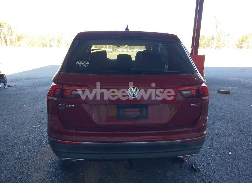 Photo 17 of 2019 Volkswagen Tiguan 2.0T SE/2.0T SEL/2.0T SEL R-LINE/2.0T SEL R-LINE BLACK (VIN 3VV2B7AX0KM020998)