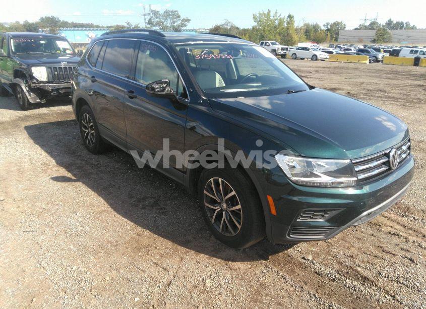 2019 Volkswagen Tiguan 2.0T SEL/2.0T SEL R-LINE/2.0T SEL R-LINE BLACK/2.0T SE (VIN 3VV2B7AX0KM149436) main photo