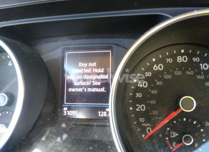 Photo 11 of 2019 Volkswagen Tiguan 2.0T SEL/2.0T SEL R-LINE/2.0T SEL R-LINE BLACK/2.0T SE (VIN 3VV2B7AX0KM149436)