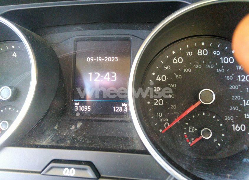 Photo 15 of 2019 Volkswagen Tiguan 2.0T SEL/2.0T SEL R-LINE/2.0T SEL R-LINE BLACK/2.0T SE (VIN 3VV2B7AX0KM149436)