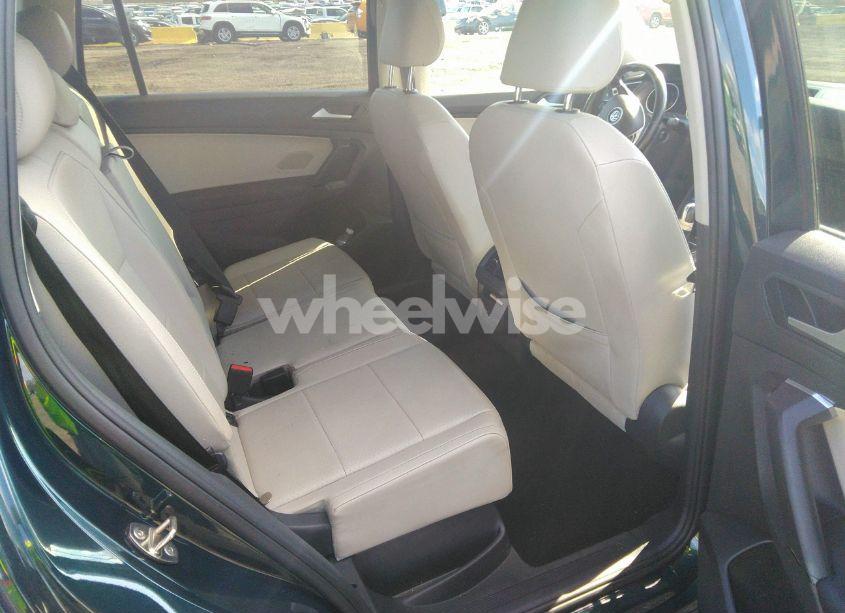 Photo 8 of 2019 Volkswagen Tiguan 2.0T SEL/2.0T SEL R-LINE/2.0T SEL R-LINE BLACK/2.0T SE (VIN 3VV2B7AX0KM149436)