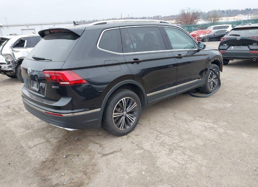 Photo 4 of 2019 Volkswagen Tiguan 2.0T SE/2.0T SEL/2.0T SEL R-LINE/2.0T SEL R-LINE BLACK (VIN 3VV2B7AX0KM200286)