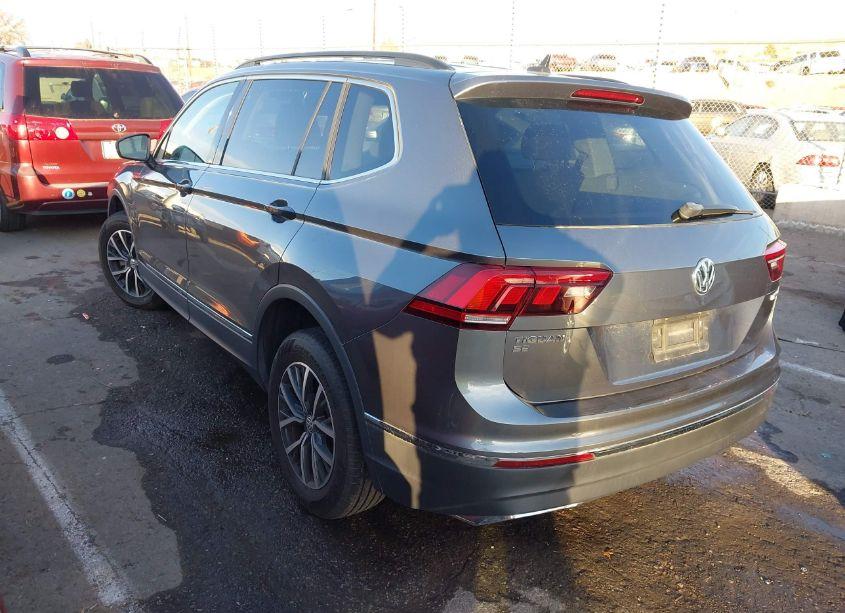 Photo 3 of 2020 Volkswagen Tiguan 2.0T SE/2.0T SE R-LINE BLACK/2.0T SEL (VIN 3VV2B7AX0LM021828)