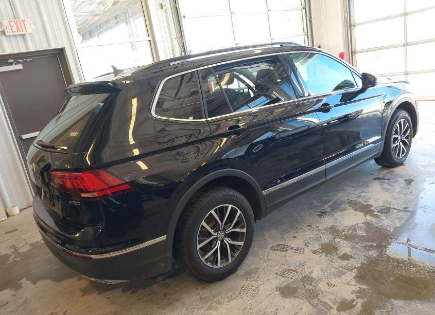 Photo 4 of 2020 Volkswagen Tiguan 2.0T SE/2.0T SE R-LINE BLACK/2.0T SEL (VIN 3VV2B7AX0LM105034)