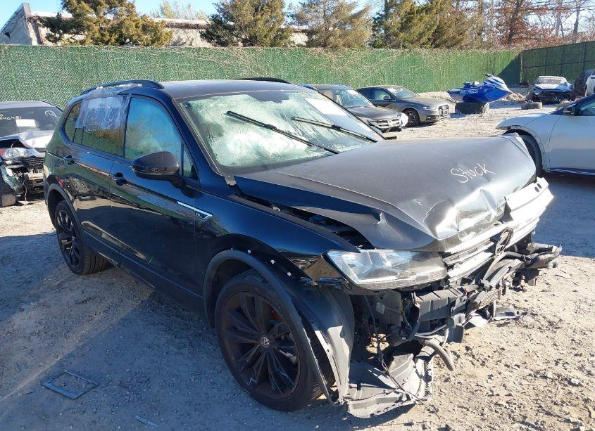 2020 Volkswagen Tiguan 2.0T SE/2.0T SE R-LINE BLACK/2.0T SEL (VIN 3VV2B7AX0LM159529) main photo