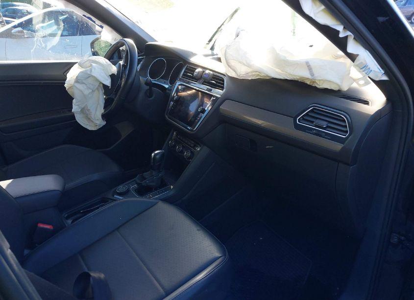 Photo 5 of 2020 Volkswagen Tiguan 2.0T SE/2.0T SE R-LINE BLACK/2.0T SEL (VIN 3VV2B7AX0LM159529)