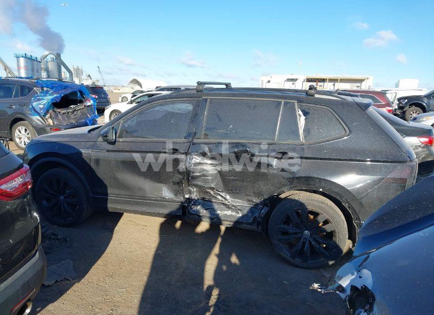 Photo 14 of 2021 Volkswagen Tiguan 2.0T SE/2.0T SE R-LINE BLACK/2.0T SEL (VIN 3VV2B7AX0MM067581)
